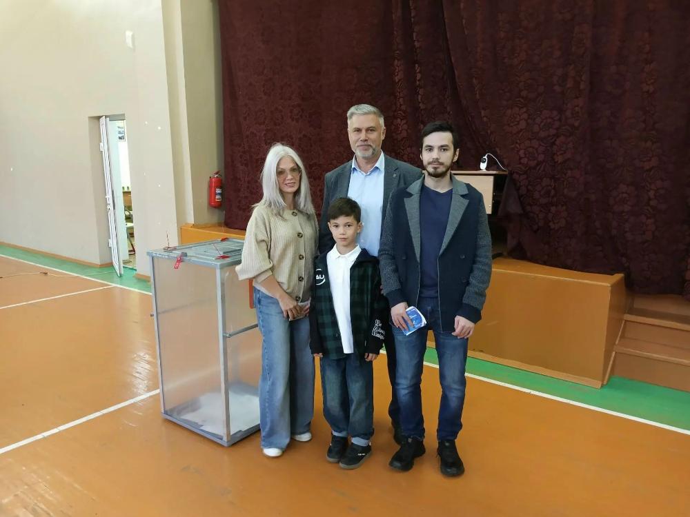 ВЫБОРЫ СТАРТОВАЛИ