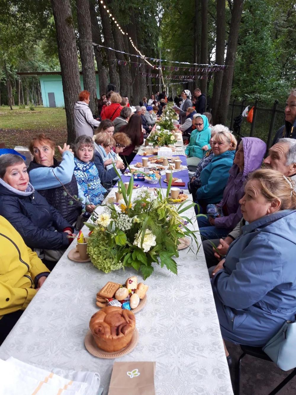 РАЗВЛЕЧЕНИЙ ХВАТИЛО НА ВСЕХ