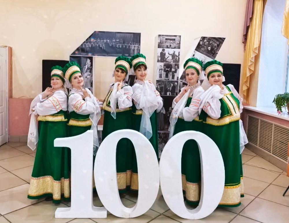 ВЕК, НАПОЛНЕННЫЙ ТВОРЧЕСТВОМ