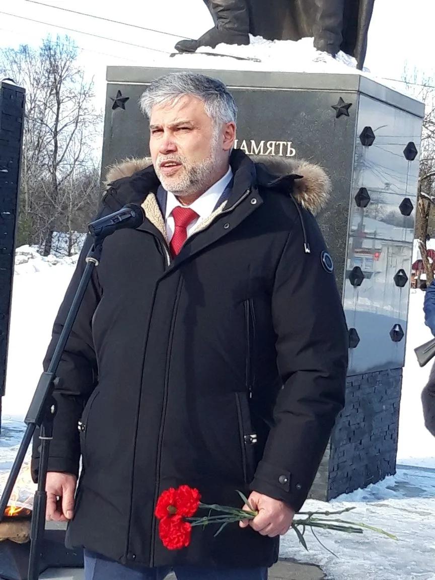 ДЕНЬ ЗАЩИТНИКА ОТЕЧЕСТВА ОТМЕТИЛИ МИТИНГОМ